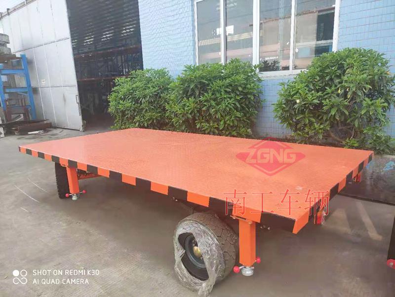 3.5吨米兰（中国）带刹车减震带螺悬支腿