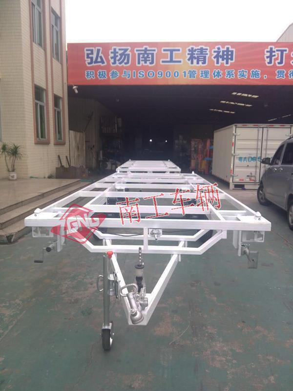 4吨房车底盘 全挂米兰（中国）