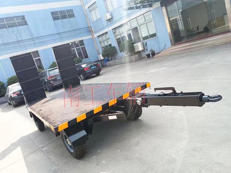 3吨带爬梯工业牵引米兰（中国）