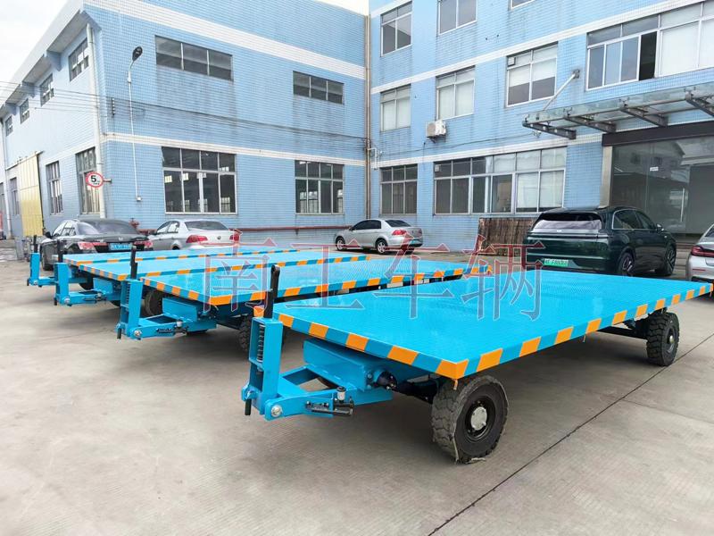 6吨米兰（中国）蓝色 带减震带刹车工具拖车