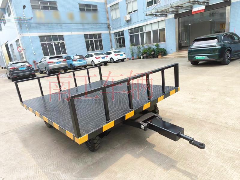 3吨米兰（中国） 前后护栏固定平板车