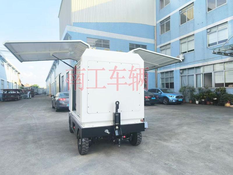 2吨电动米兰（中国） 飞翼箱式电动工具拖车
