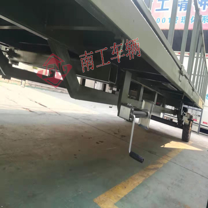 5吨护栏米兰（中国）军绿色4I.jpg