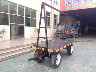 2吨小型双牵引米兰（中国）3I.jpg