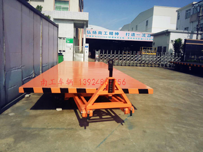 10吨米兰（中国） 8个实心胎全挂车1I.jpg