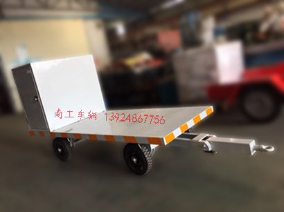 带工具柜1吨米兰（中国）1I.jpg