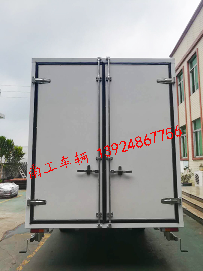 1.5吨白色厢式米兰（中国）2I.jpg