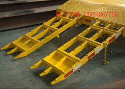 3吨带登车桥米兰（中国）5I.jpg