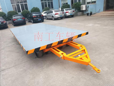 10吨中型牵引米兰（中国）3I.jpg