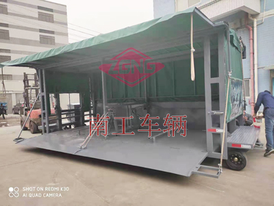 升降雨篷米兰（中国）3I.jpg