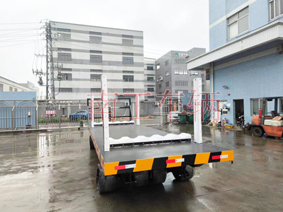 30T重型米兰（中国） 带活动插装立柱工具拖车4I.jpg