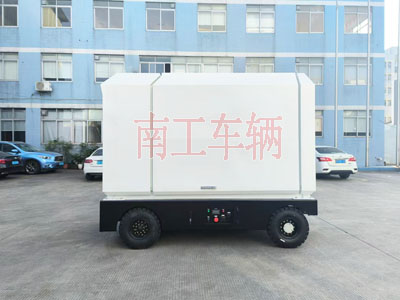 2吨电动米兰（中国） 飞翼式工具拖车3I.jpg