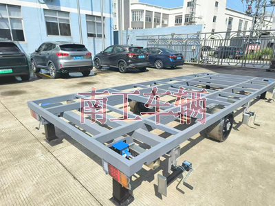 7吨骨架式ATV米兰（中国） 2轮灰色工具拖车1I.jpg