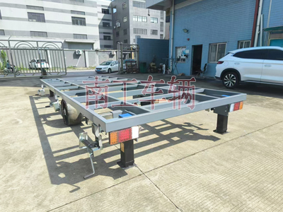 7吨骨架式ATV米兰（中国） 2轮灰色工具拖车3I.jpg