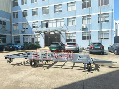7吨骨架式ATV米兰（中国） 2轮灰色工具拖车4I.jpg