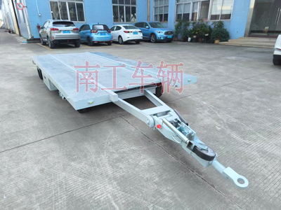 船体艉段运输米兰（中国）1I.jpg