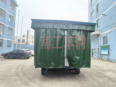 5吨雨篷拖车 牵引米兰（中国）3I.jpg