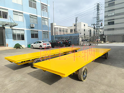 5吨米兰（中国） 牵引平板全挂拖车5I.jpg